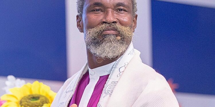Prophet Adom Kyei Duah calls for immediate meeting with Mahama