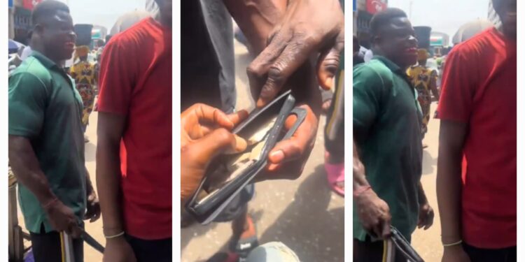 Machoman do ‘YAWA’, buys packaged tiles as a phone for 500 cedis