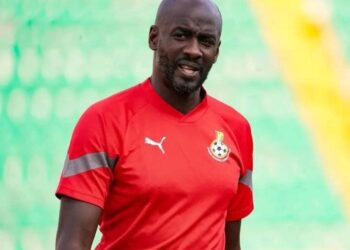 Watch heated exchange between Journalist and black stars coach