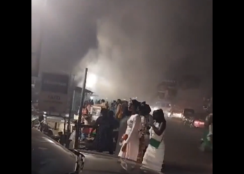 Video: Fireworks burn down shop in Kumasi on new year