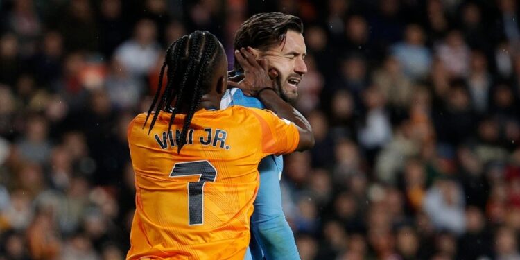 Vinicius Jr banned for 2-matches after slapping Valencia keeper
